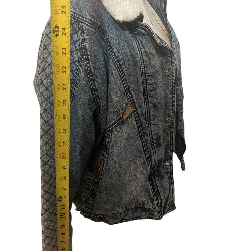 Vintage Ruth Douglas Sherpa Lined Denim Jacket Women Size Small Light Wash